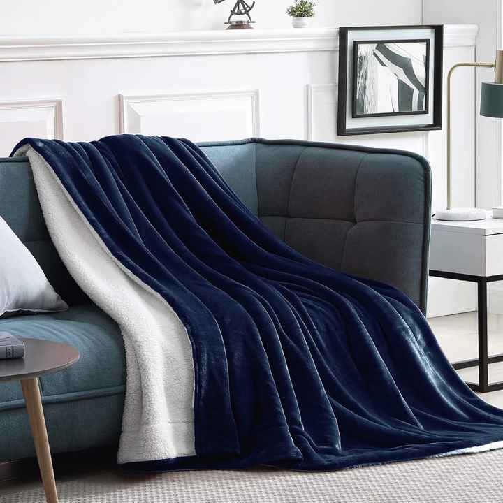 REVIE™ Cozy Comfort Blanket